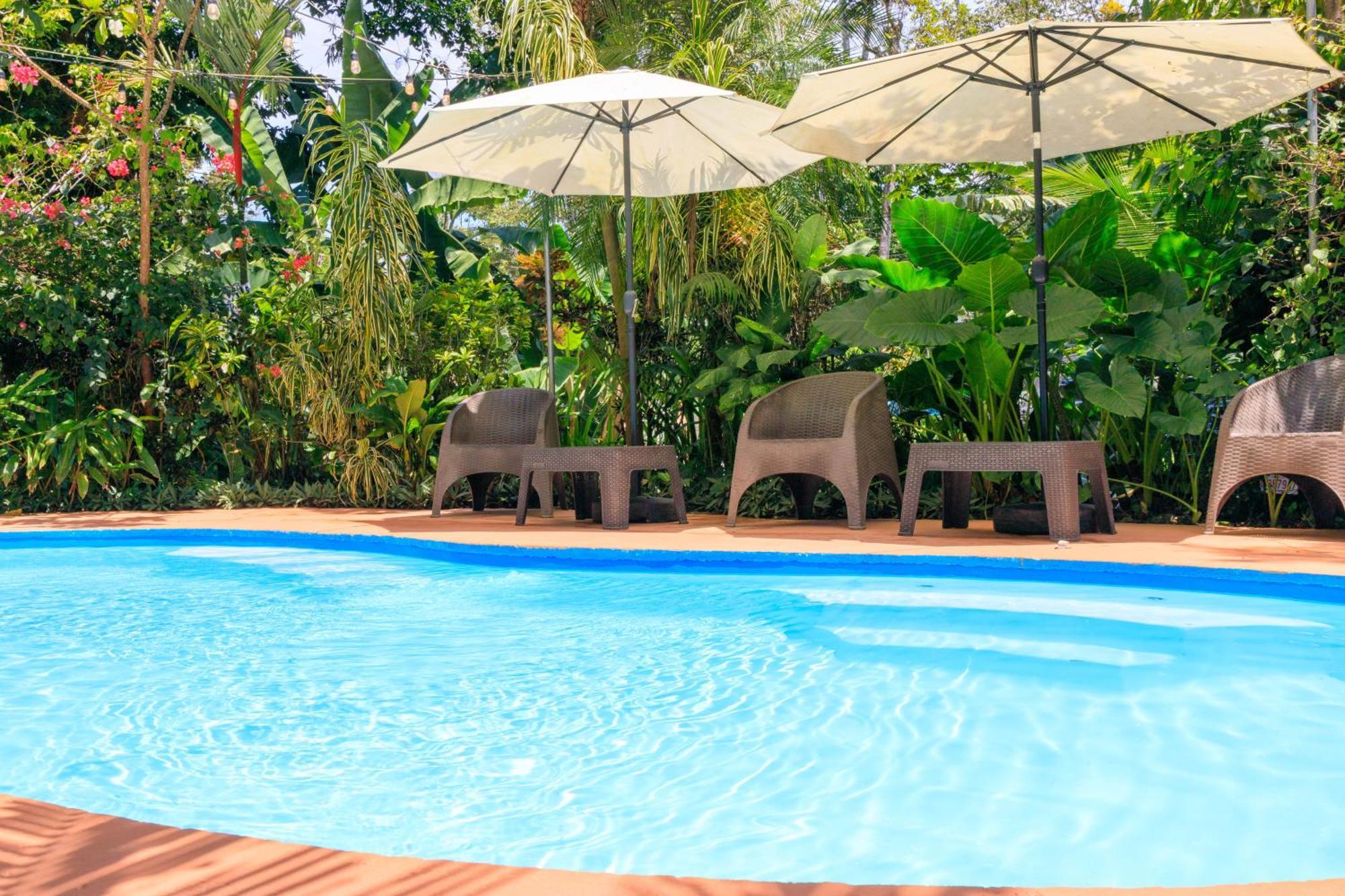Bambutel Cocles Hotel Puerto Viejo de Talamanca Exterior photo
